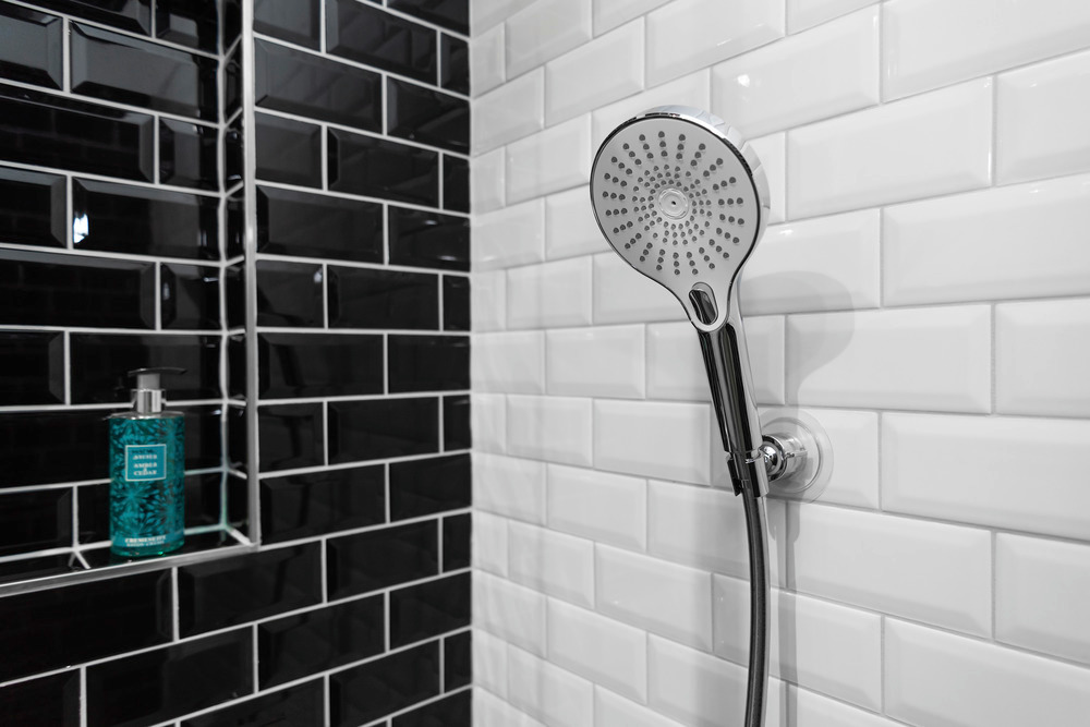 Duschkopf Mod. Ultimate Shower Chrom/Weiß  Ø 13 cm 